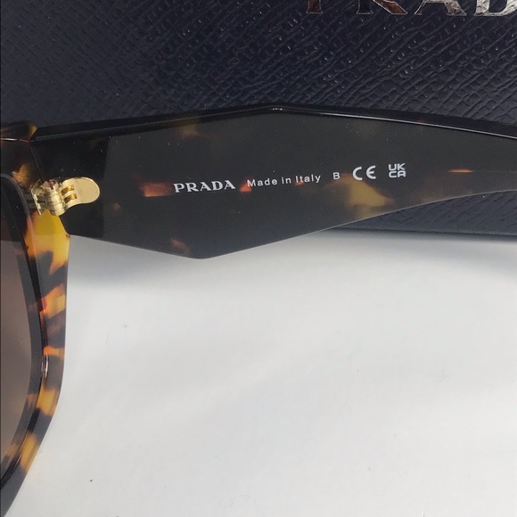 Prada SPR07Y_EVAU_F06S1_C_053 CATEYE Symbole sunglasses - Picture 14 of 14